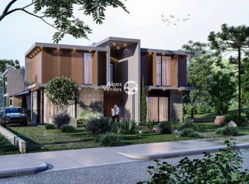 Casa · 567m² · 4 Quartos · 2 Vagas · Vende-se casa em Condominio O Bosque em Gramado a 7 minutos da Rua Coberta