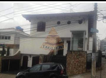 Casa · 550m² · 4 Quartos · 6 Vagas · Sobrado Com. Excelente Anália Franco de esquina. 4 suítes