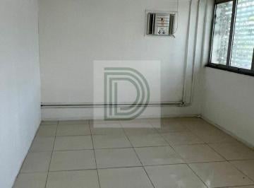Comercial · 50m² · 1 Vaga · Sala na Avenida do Rio Pequeno para locação