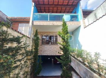 Casa · 170m² · 3 Quartos · 4 Vagas · Sobrado de 170m² com 3 quartos e 4 vagas de garagem à venda no Campo Grande - SP