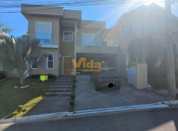 Casa · 224m² · 3 Quartos · 4 Vagas · Sobrado em Parque Sinai - Santana de Parnaíba, SP