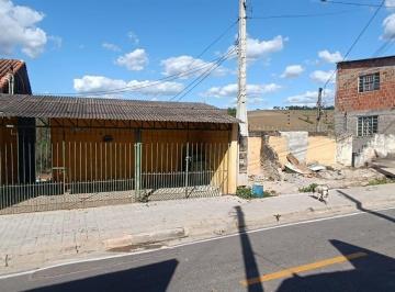 Casa · 197m² · 4 Quartos · 1 Vaga · Tres casas em um terreno