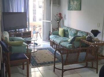 c7d780c68c17d85cb6ef8ee3a750457af04f96c3 · Apartamento à venda no Edifício Gironde, no Guarujá