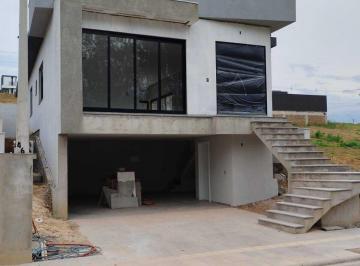 Casa · 165m² · 3 Quartos · 2 Vagas · Casa no Condomínio Cyrela Landscape Seminário