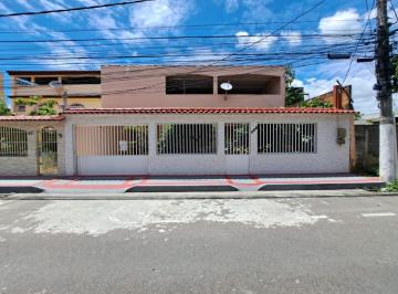 Casa · 250m² · 3 Quartos · 1 Vaga · Casa à venda - em Santa Mônica Popular