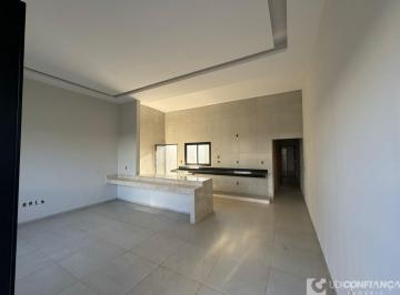 Casa de 3 quartos, Uberlândia · Casa Novo Mundo