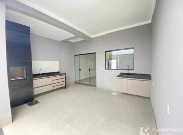 Casa de 3 quartos, Uberlândia · Sobrado Novo Mundo