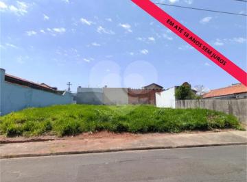 Área de Serviço · Terreno à venda em Vila cristina - SP