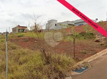 Área de Serviço · Terreno à venda em Jardim são francisco - SP