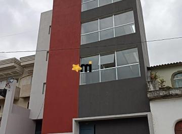 Casa · 40m² · 2 Quartos · 1 Vaga · Casa - Vila Pereira Cerca