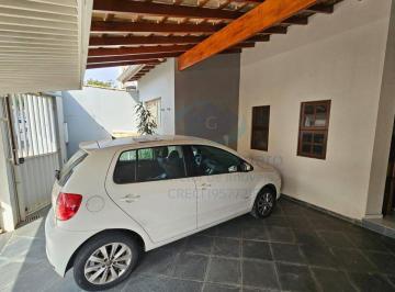 Casa de 3 quartos Venda R$ 600.000 · CASA COM 03 DORMITÓRIOS E SUÍTE PRÓXIMO AO CENTRO DE SALTO/SP