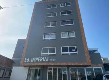 Apartamento · 2 Quartos · 1 Vaga · Apartamento 02 dormitórios em Tramandaí