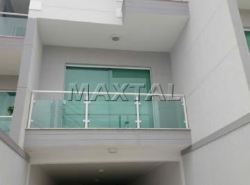 Casa · 156m² · 3 Quartos · 3 Vagas · Sobrado à venda no Lauzane com 3 vagas, 3 dormitórios, sendo uma suíte, churrasqueira e armários.