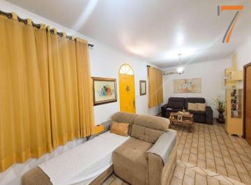a9abd1381536361087a2ee0cb3771ac735e648e0 · Casa com 4 dormitórios à venda, 211 m² por R$ 850.000,00 - Barreiros - São José/SC