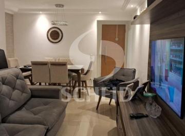 Apartamento · 64m² · 2 Quartos · 1 Vaga · Lindo apartamento reformado com armários embutidos, lazer completo, vaga no subsolo livre.