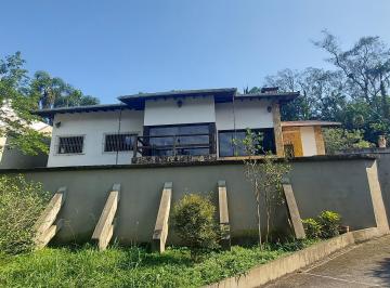 Casa de 3 quartos, Ribeirão Pires · Casa com terreno de 1.520 m² 3 dormitórios, 1 suíte, 8 vagas, área churrasqueira