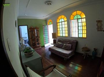 Casa · 220m² · 4 Quartos · Casa à venda - em Alípio de Melo