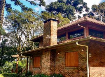 Casa · 1m² · 5 Quartos · 3 Vagas · Vende-se casa em Canela com 3 dormitorios a certa de 5 minutos da Catedral de Pedra