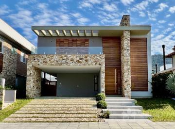 Casa · 388m² · 4 Quartos · 2 Vagas · Oportunidade | Casa Nova, com projeto contemporâneo no Marina Philippi, Lagoa da Conceição