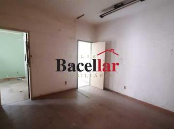 Comercial · 546m² · 3 Vagas · Casa -  / Comercial / Riachuelo