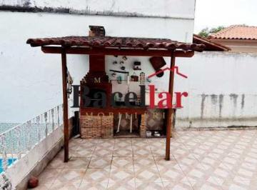 Casa · 207m² · 4 Quartos · 2 Vagas · VERDUN COM PISCINA