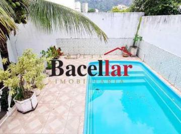 Casa · 207m² · 4 Quartos · 2 Vagas · VERDUN COM PISCINA