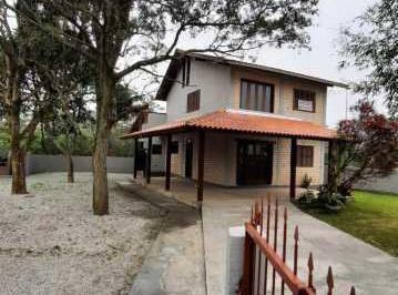 Casa · 200m² · 2 Quartos · 3 Vagas · Casa de rua - Sobrado / Residencial / São João do Rio Vermelho
