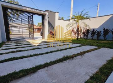 Casa de 3 quartos, Caraguatatuba · Casa Nova e Moderna , 3 Suítes, Espaço Gourmet e Belo Quintal.
