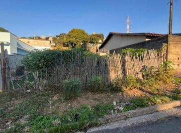Foto 01 · Terreno à venda em Valinhos-SP, Jardim América II com 360,00m² de área! Venha conferir!
