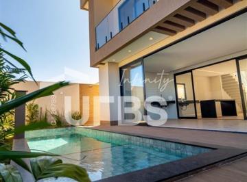 Casa · 240m² · 4 Quartos · 2 Vagas · Sobrado á venda no Jardins Bolonha