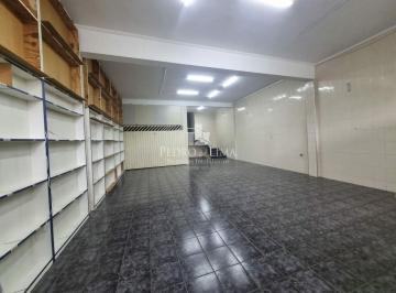 Comercial · 350m² · 4 Vagas · Casa Comercial com 3 pavimentos, salas, cozinha, banheiros e 4 Vagas