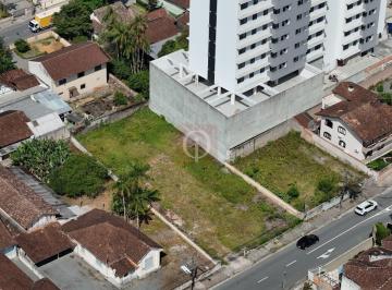 Foto 01 · Terreno plano no bairro Floresta em Joinville/SC.