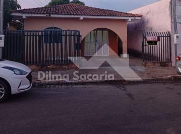 Casa · 130m² · 3 Quartos · 2 Vagas · Casa Padrão no Bairro Cristo Rei