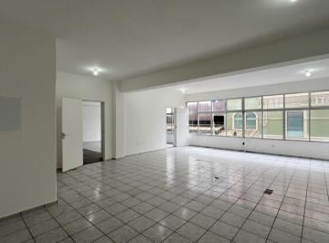 bb85df1ce91fb941e07bcf443f459aa25f28c6ca · Sala comercial com 440m² e 1 vaga para locação no Centro de Florianópolis.