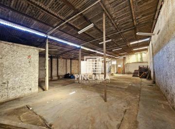 Comercial · 800m² · 3 Vagas · Galpão em Colubande, São Gonçalo/RJ de 800m² para locação R$ 4.500,00/mes