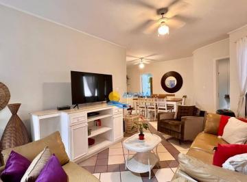 e20438cb2a6194fb50f06b2f14c30e3fee978327 · Apartamento próximo à praia com sacada — Pitangueiras — Guarujá