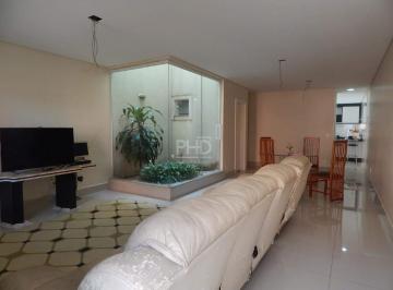 Casa · 246m² · 3 Quartos · 5 Vagas · Sobrado com 03 suítes - 5 vagas de garagens - Santa Terezinha - São Bernardo do Campo
