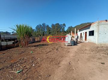 Casa · 1200m² · 3 Quartos · 10 Vagas · Casa em terreno de 1200 metros quadrados