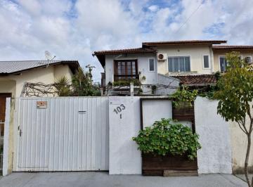 Casa · 105m² · 3 Quartos · 2 Vagas · Incrível Sobrado Duplex com Edícula na Barra do Aririú em Palhoça/SC: PODE FINANCIAR!