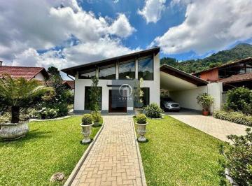 Casa · 460m² · 5 Quartos · 3 Vagas · Casa Alto Padrão em Carlos Guinle, Teresópolis/RJ