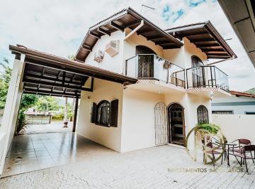 Casa · 160m² · 3 Quartos · 4 Vagas · Casa à venda no bairro Centro - Bombinhas/SC