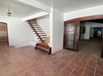 Casa · 429m² · 12 Quartos · 10 Vagas · CASARÃO NO CENTRO DE ARRAIAL DO CABO RJ