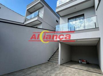 Casa · 160m² · 3 Quartos · 4 Vagas · Sobrado alto padrão na Vila Galvão a 5 minutos do Lago dos Patos.