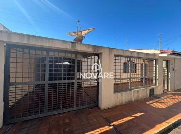 c8c73bac29c4ba7cf76b6b008f2bf3e363ca2292 · Casa com 3 dormitórios à venda, 360 m² por R$ 420.000,00 - Setor Central - Itumbiara/GO