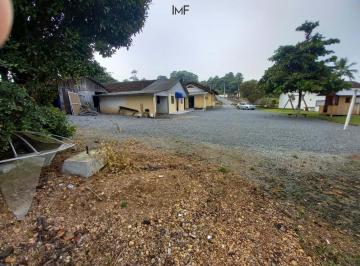 Casa · 4992m² · 3 Quartos · 1 Vaga · Casa com amplo terreno no Bairro Pomeranos.