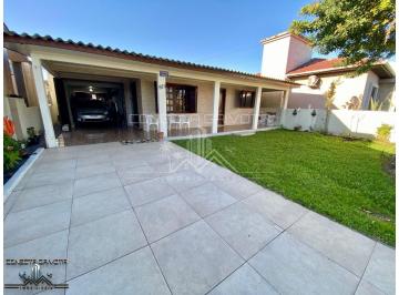 Casa · 300m² · 2 Quartos · 2 Vagas · Casa Jardim Ultramar