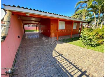 Casa · 200m² · 4 Quartos · 2 Vagas · Casa Grande com 2 Terrenos