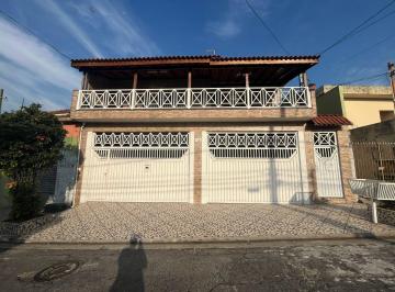 Casa de 4 quartos, São Paulo · CASA AMPLA 2 QUARTOS + 1 CASA 2 QUARTOS + 4 CASAS 3 COMODOS 