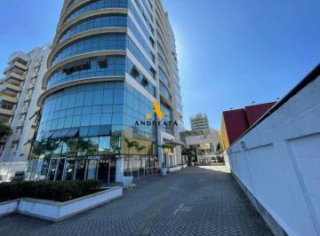 Comercial · 250m² · 4 Vagas · Aluguel de Loja, 250 m², por R$ 6.5 mil, no condomínio Lumina Offices em Barra Olimpica.