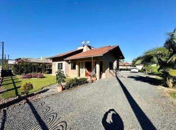 Casa · 200m² · 4 Quartos · 2 Vagas · Casa em Divinéia, Rio dos Cedros/SC